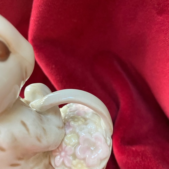 Cutest Easter Rabbit Ceramic - Picture 4 of 7